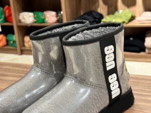 UGG bota gris